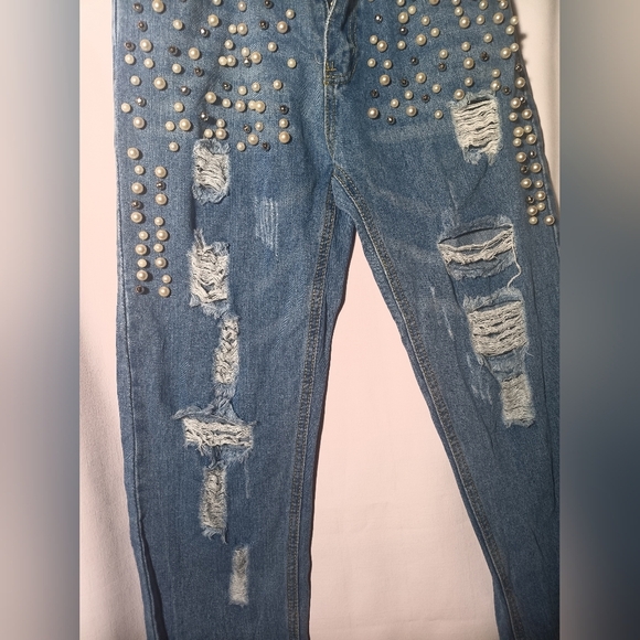 Women's Distressed Blue Jeans with Studded Detail - Picture 4 of 8